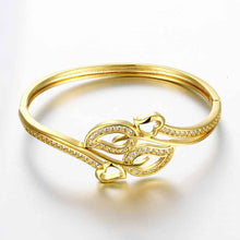 Beautiful 18K Gold Plating Coil connected men bracelet MP